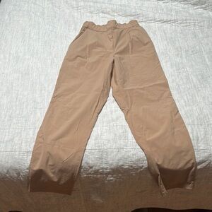 Lululemon Athletica Tan Trousers Relaxed Fit Lightweight